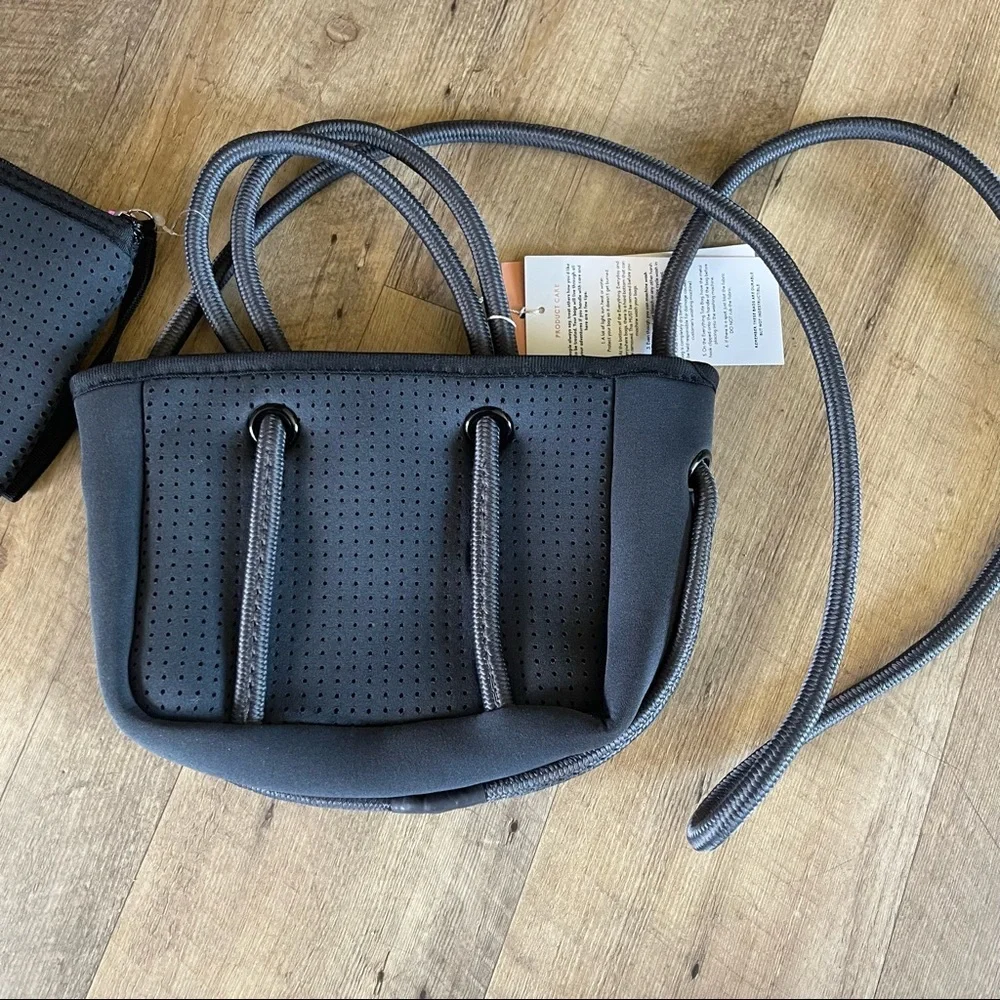 JIMEILA | NWT Everyplace Neoprene Crossbody Bag - Picture 5 of 9